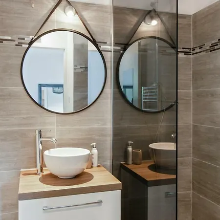 Flat With Terrace, Swimming-pool And Parking, Close To Bordeaux - Welkeys Apartment Floirac (Gironde)